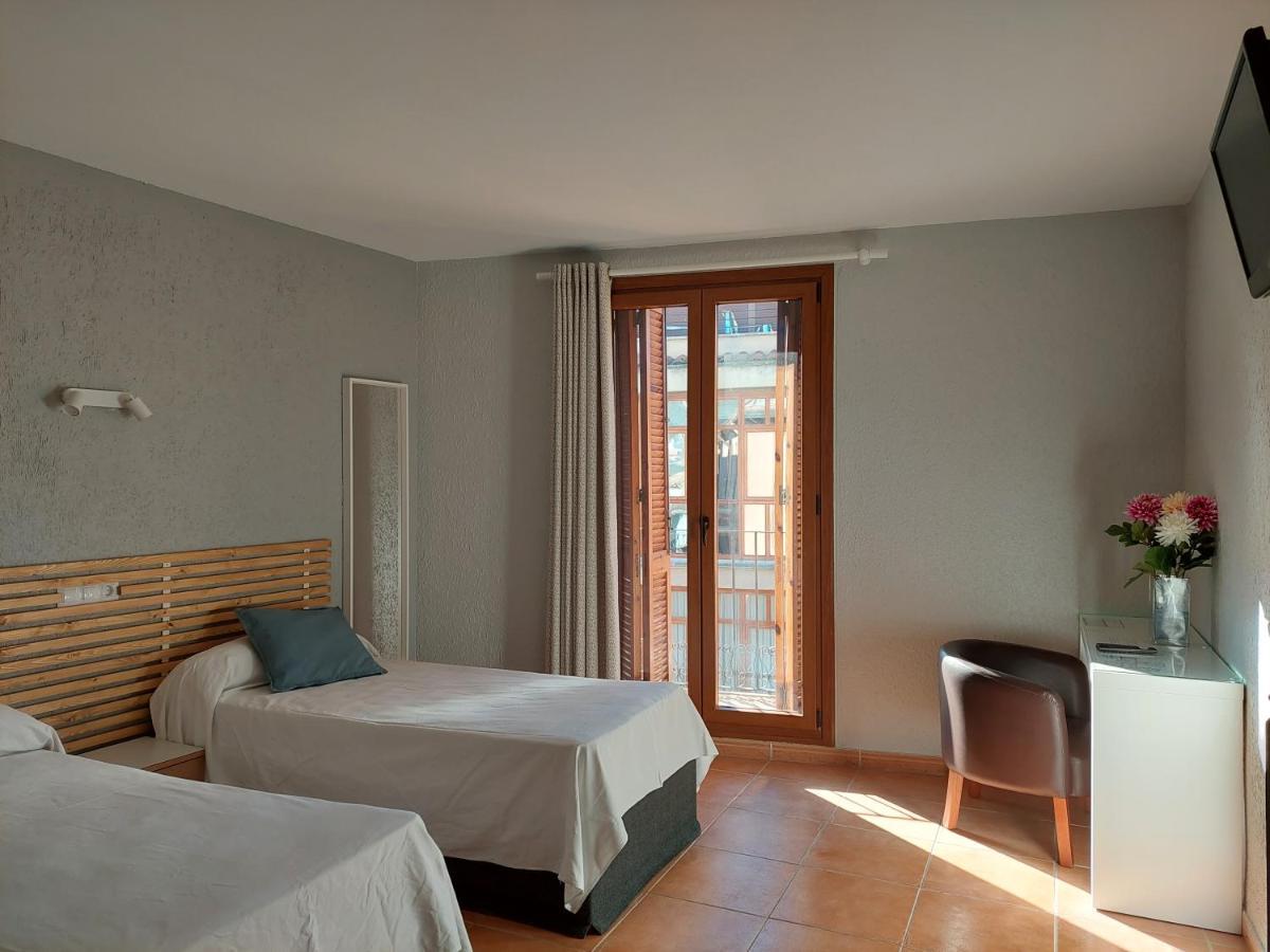 Hotel Acebo Plaza Mayor Jaca Luaran gambar