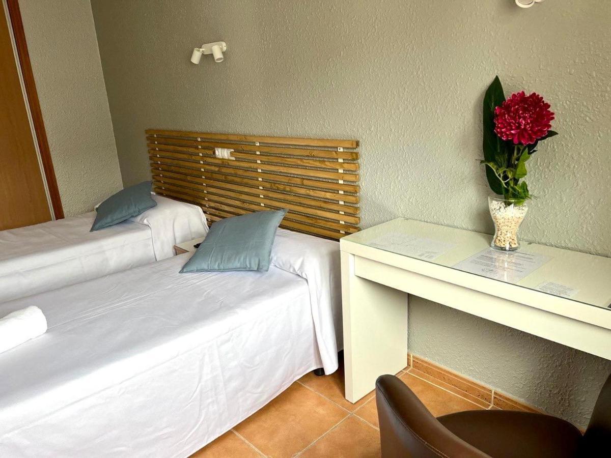 Hotel Acebo Plaza Mayor Jaca Luaran gambar