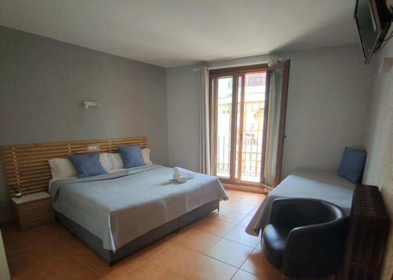 Hotel Acebo Plaza Mayor Jaca Luaran gambar