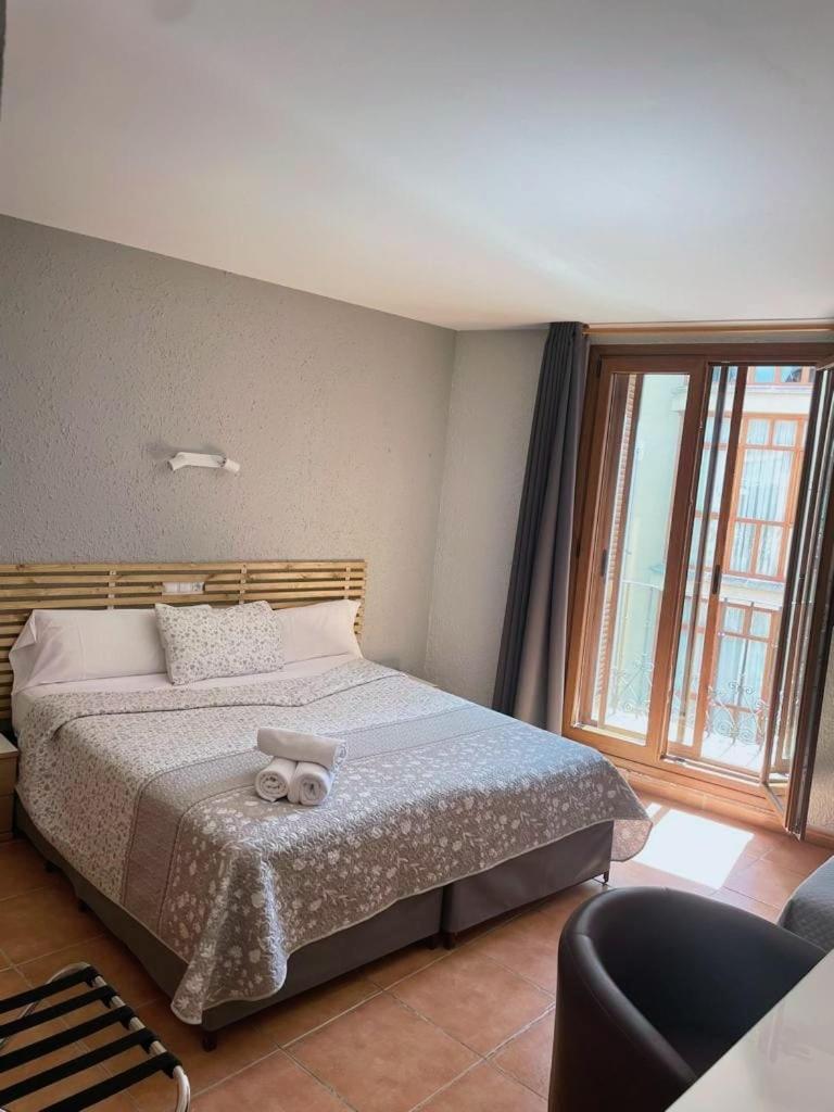 Hotel Acebo Plaza Mayor Jaca Luaran gambar